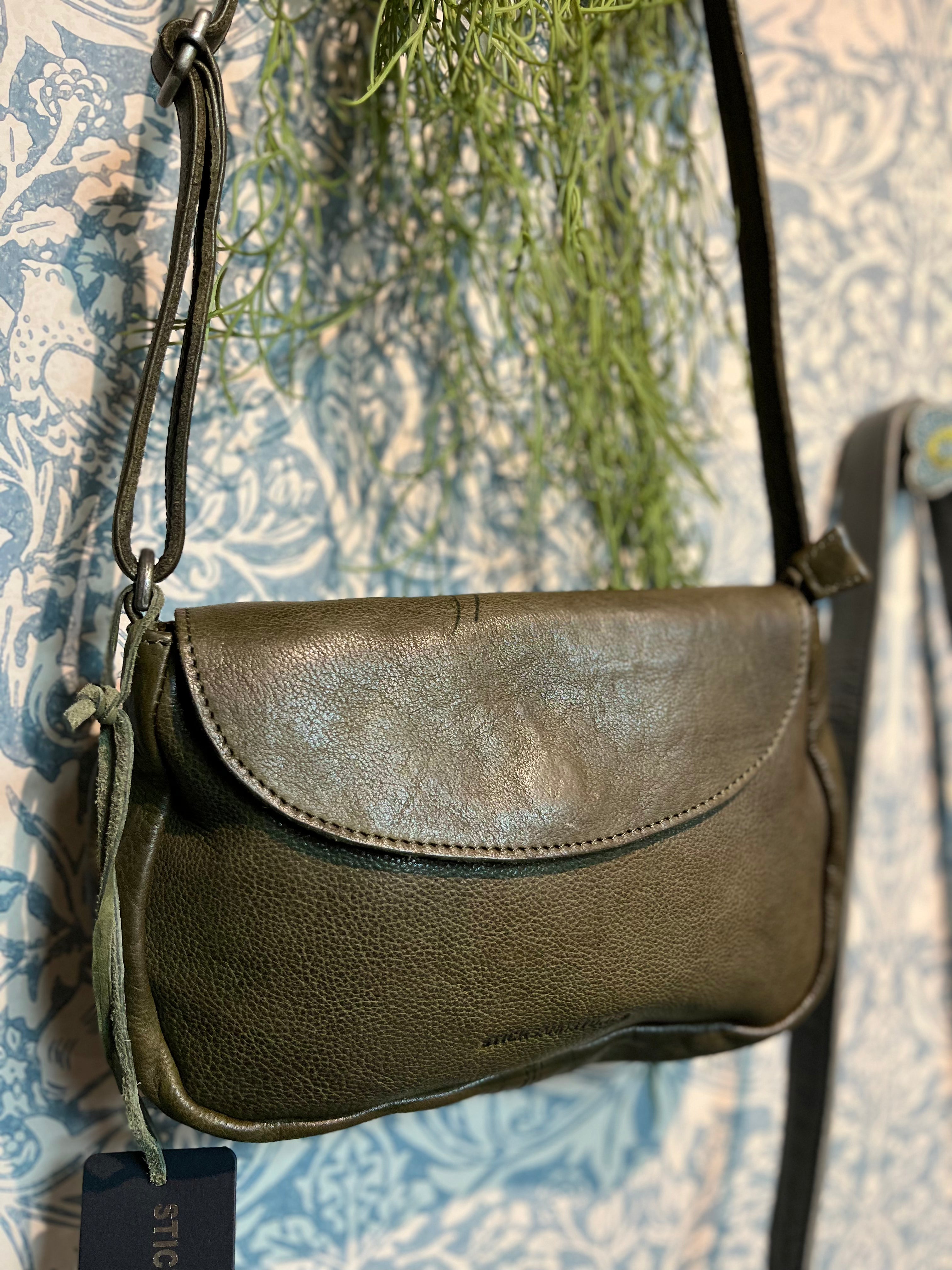 Sticks and Stones - Veneto Bag